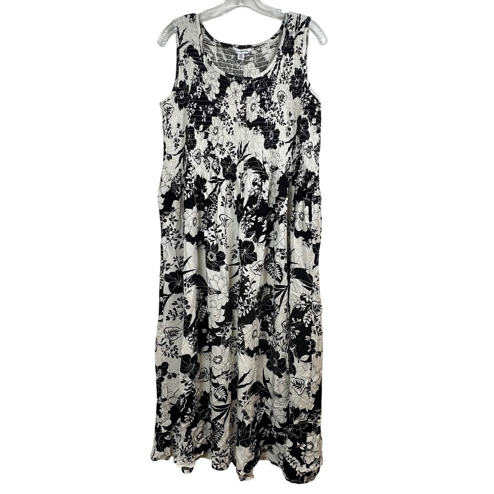 Croft & Barrow Womens XL Black White Floral Smocked Rayon Maxi Dress Sleeveless